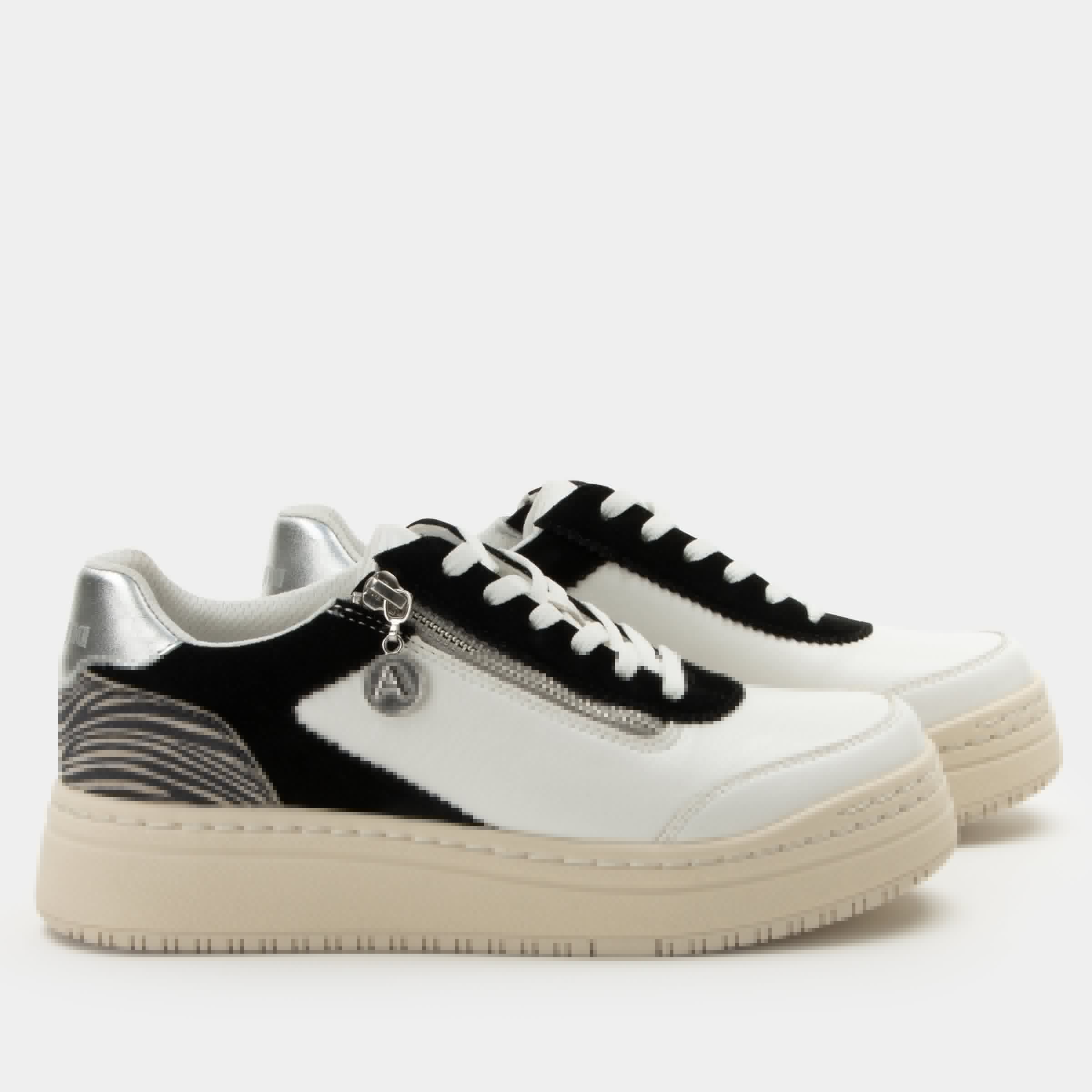 Averie White Shoe - Image 3