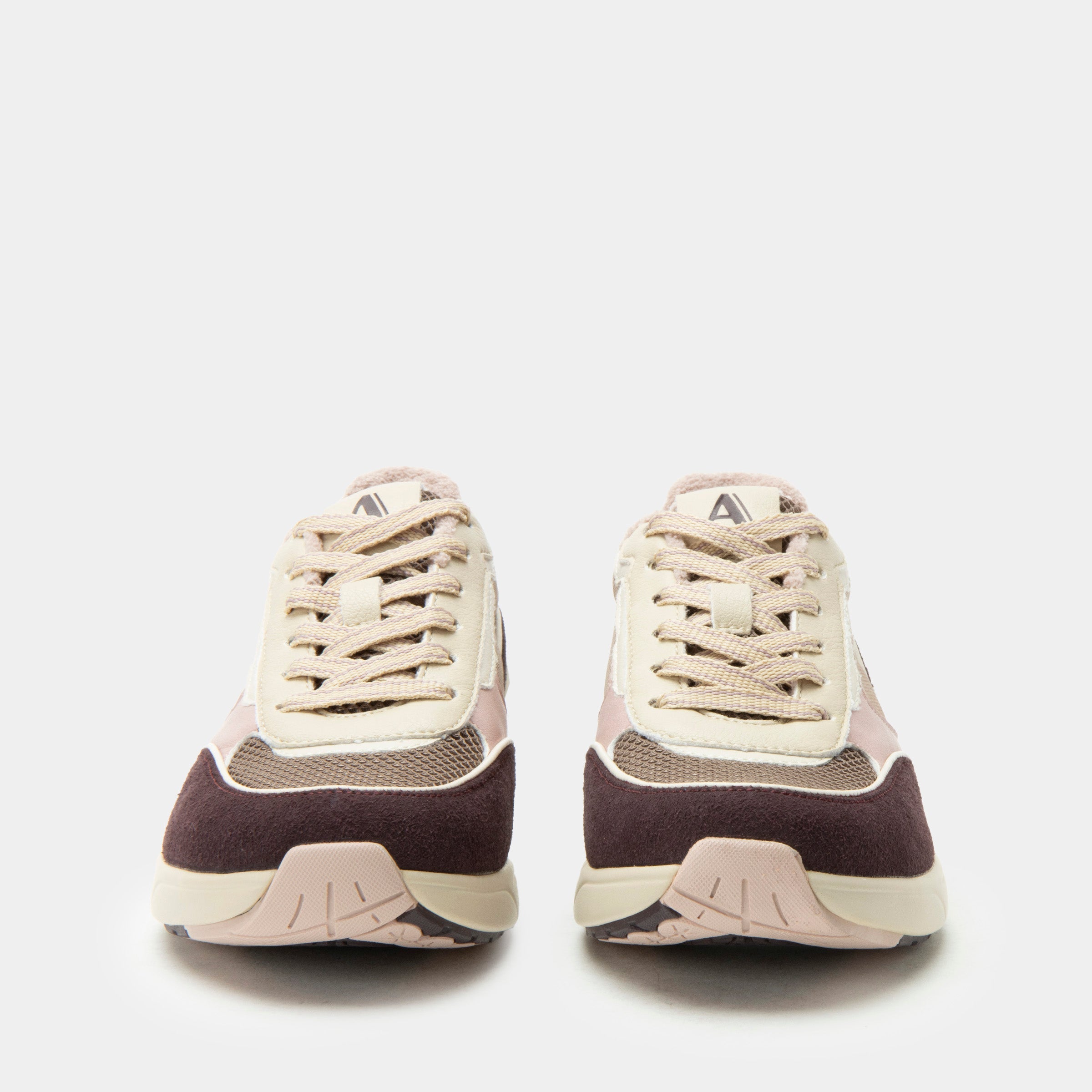 Embyr Chery Lacquer Shoe - Image 6